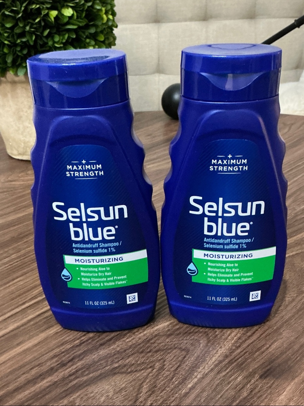 Moisturizing Antidandruff Shampoo - Blue